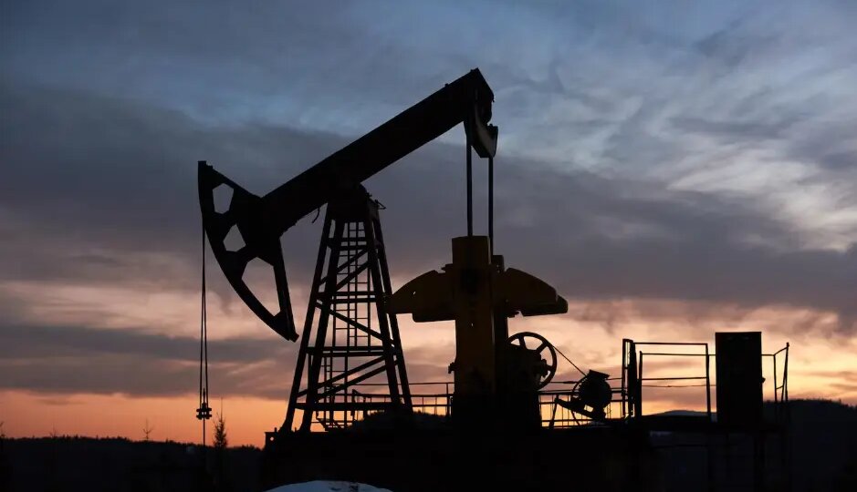 Где находится треть всей российской нефти? Названы регионы с крупнейшими запасами черного золота