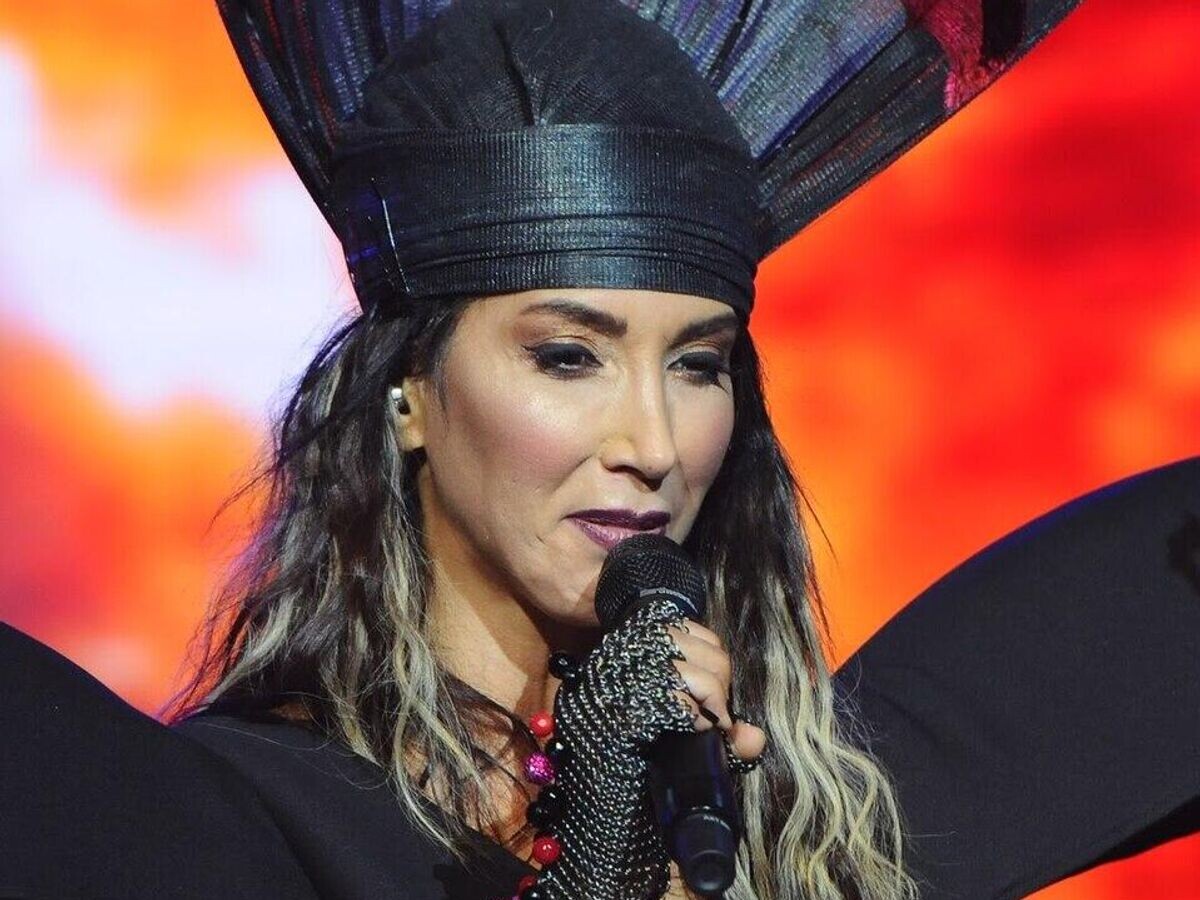   Ханде Йенер | CC BY 2.0 / Emre Yanık / Hande Yener Harbiye 2015 - 20
