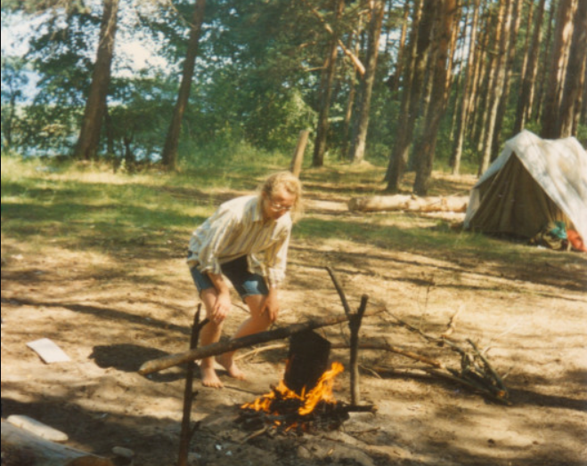 Это я в походе, организованном учительницей литературы и русского языка. 11 класс
