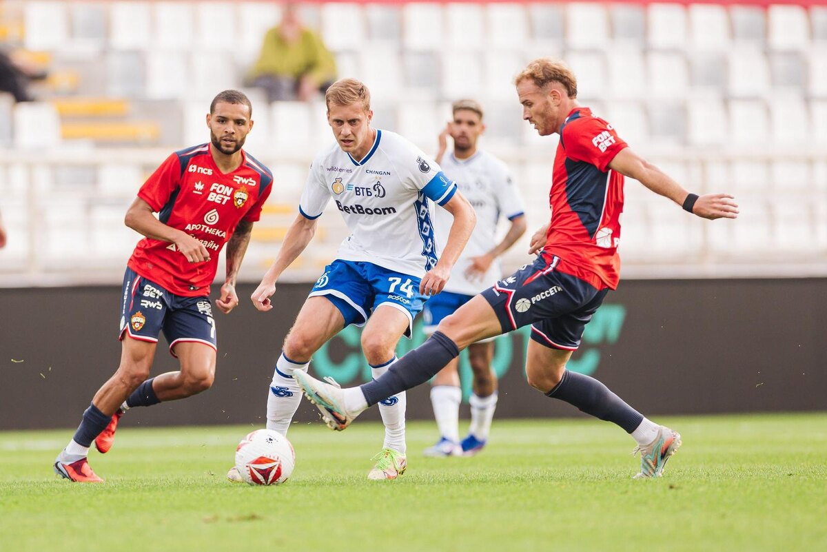 Матеус Алвес, Даниил Фомин и Лусиано Гонду
