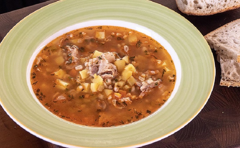 Советская классика на современном столе: почему рассольник по-ленинградски снова в тренде