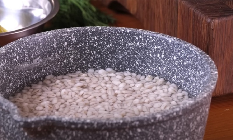 Советская классика на современном столе: почему рассольник по-ленинградски снова в тренде