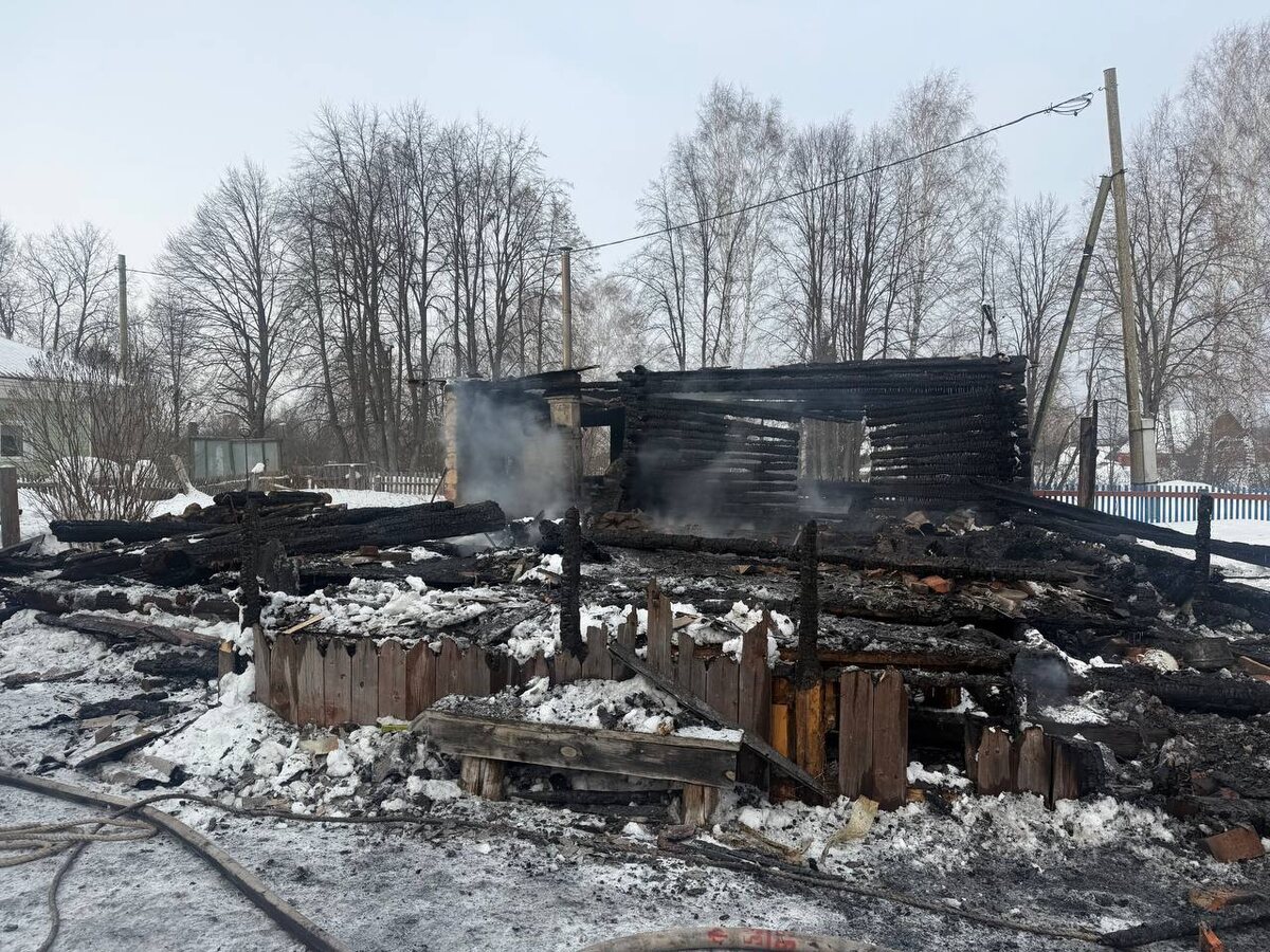    В Тюменской области при пожаре погибли супруги-пенсионеры