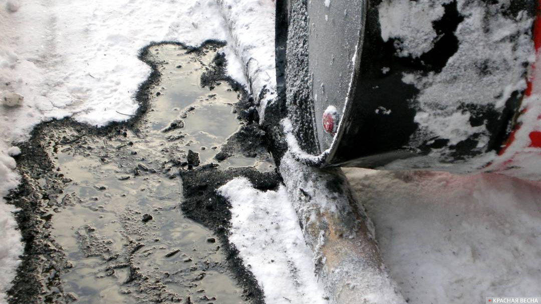     Разлилась нефть   
(с) ИА Красная Весна