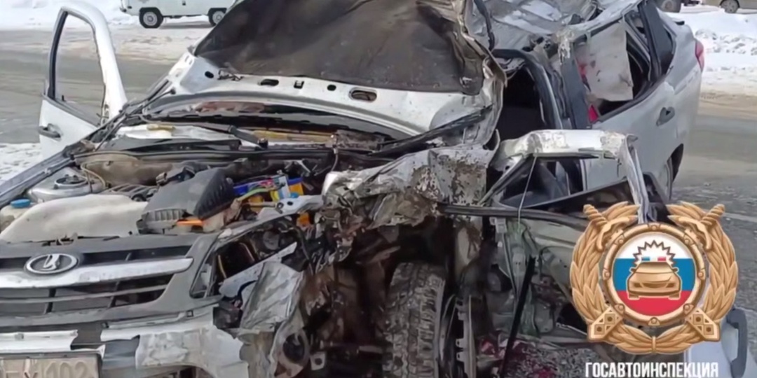 В Башкирии «Гранта» с детьми в салоне столкнулась с грузовиком