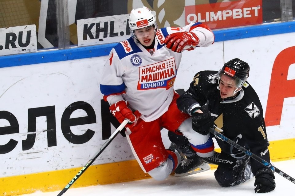    «Тайфун» одержал уже третью уверенную победу дома. Фото: МХК «Тайфун»