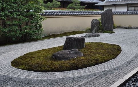 Ответы на все вопросы, где-то здесь.