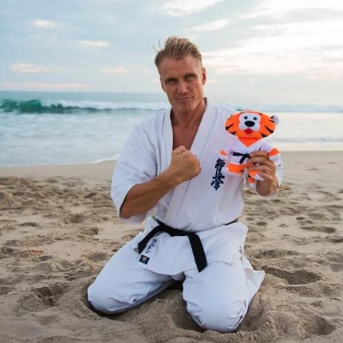 та самая фотка Долф Лундгрен и мой тигренок Хабрик