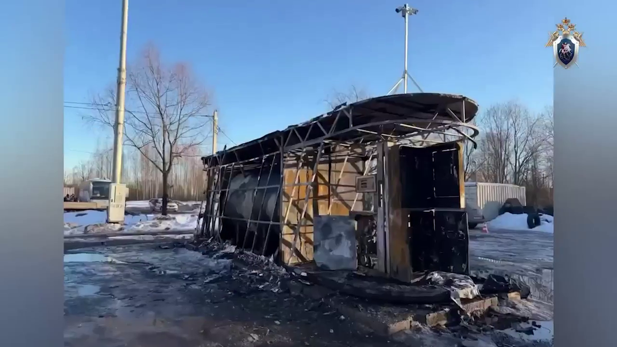    Уголовное дело о теракте возбудили после поджога АЗС подростком в Петербурге