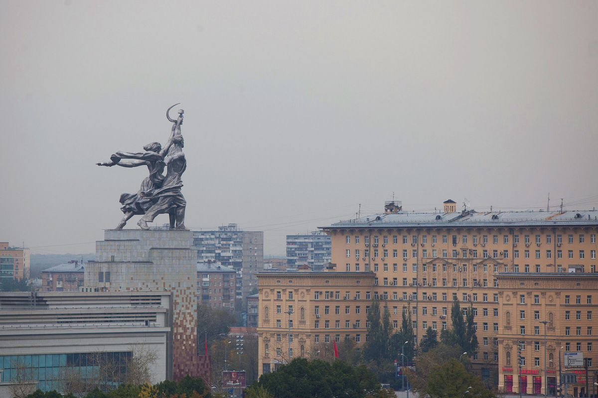 Скульптура «Рабочий и колхозница». Фото: Gennady Grachev / Wikimedia