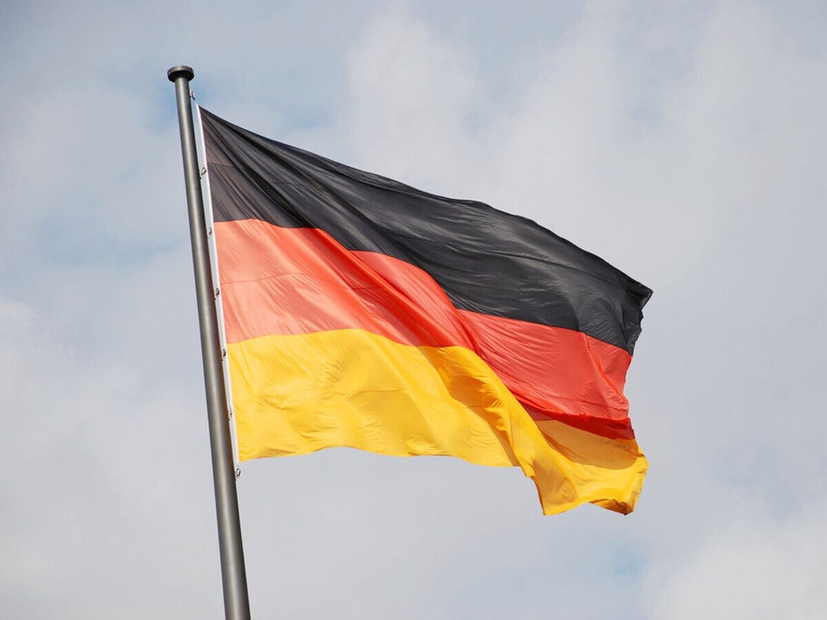    %Флаг Германии© flickr.com / tjuel