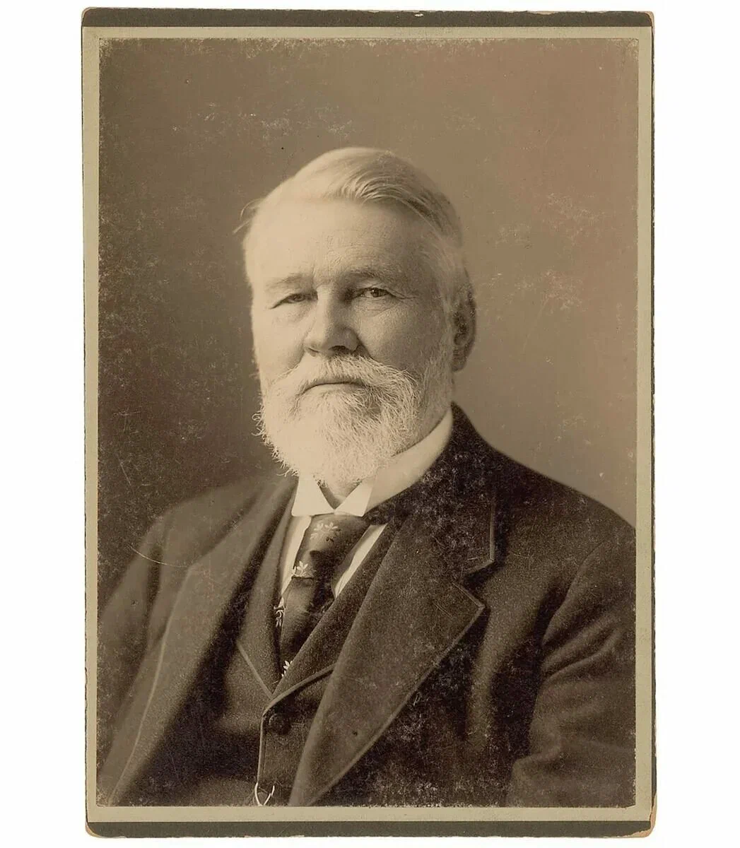 Ричард Джордан Гатлинг (англ. Richard Jordan Gatling) (12 сентября 1818 — 26 февраля 1903) 