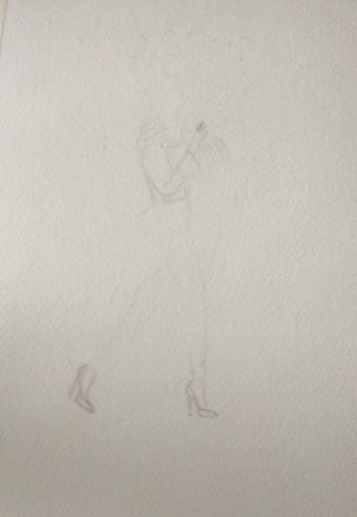 Эскиз. Знаю, что плохо видно, но фото сделала после того, как карандаш стерла клячкой. 