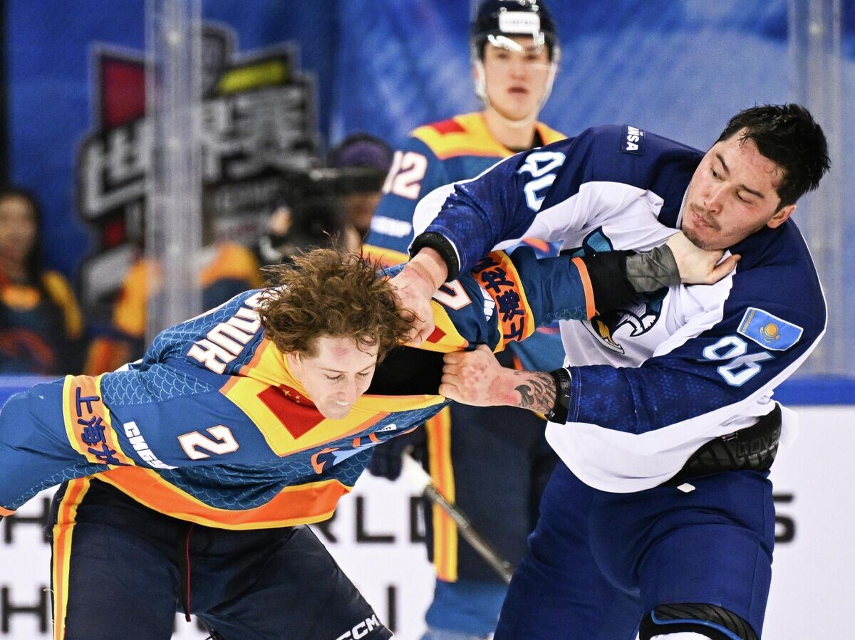    Хоккей. КХЛ. Шанхайские драконы - Барыс (Астана) | © РИА Новости / Сергей Бобылев