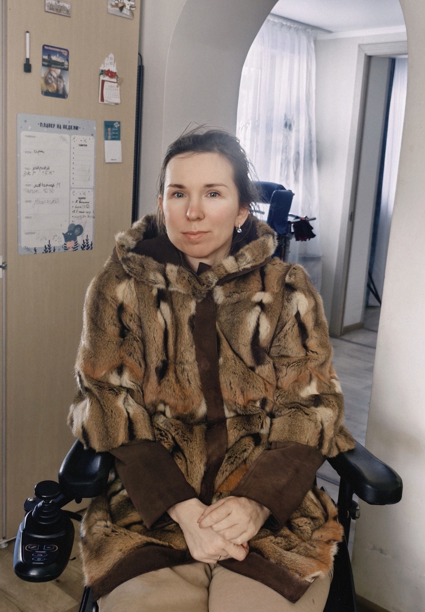 В пальто из белки