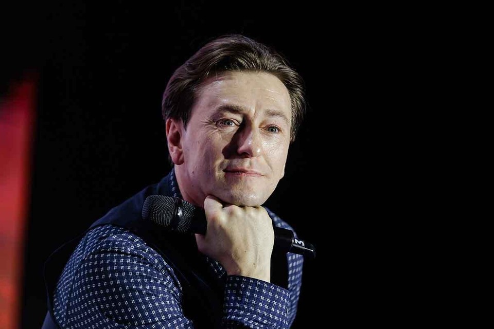    Сергей Безруков Валерий ЗВОНАРЕВ