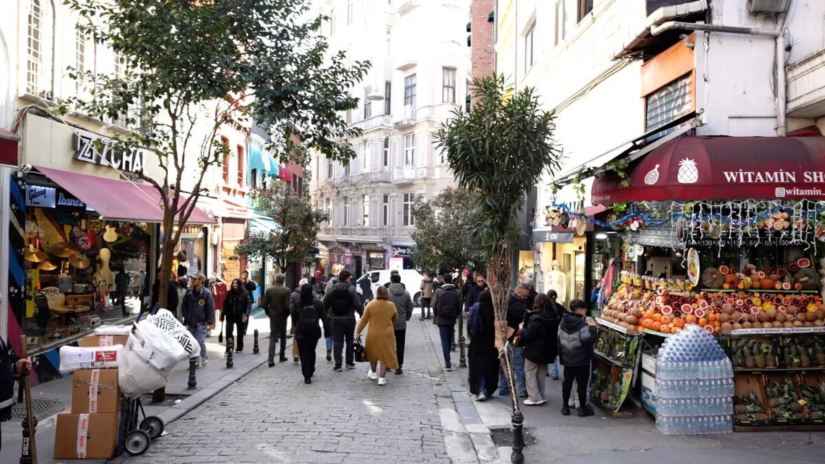    Цветокоррекция оригинального изображения была произведена с использованием ИИ "Ниязов 2.0"