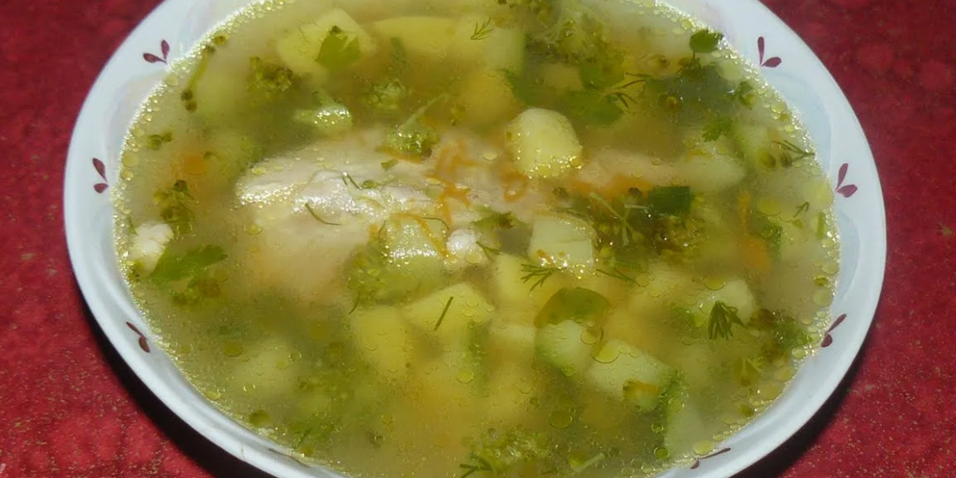 Забытый рецепт из советского санатория: суп, который «ремонтирует» печень и поджелудочную