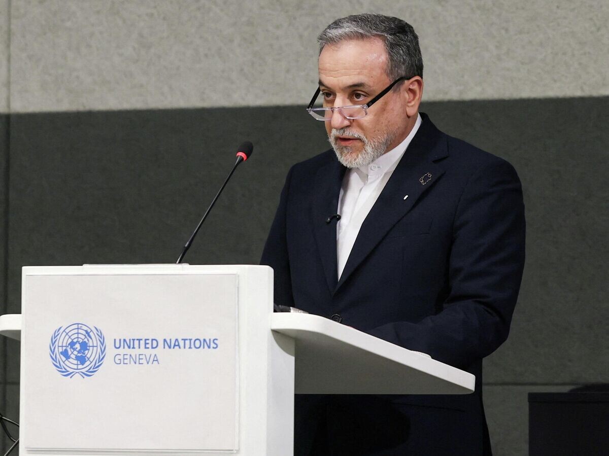    Глава МИД Ирана Аббас Аракчи выступает на специальной сессии Конференции по разоружению ООН на фоне американо-иранских переговоров в Женеве | © REUTERS / Pierre Albouy