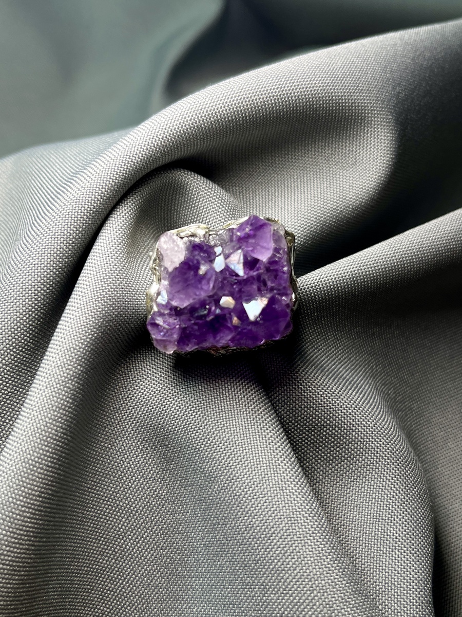 Кольцо из щетки аметиста 