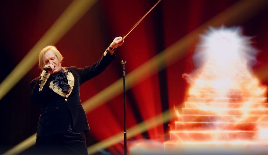 Сергей Челобанов на шоу Суперстар "Скрипка-лиса"