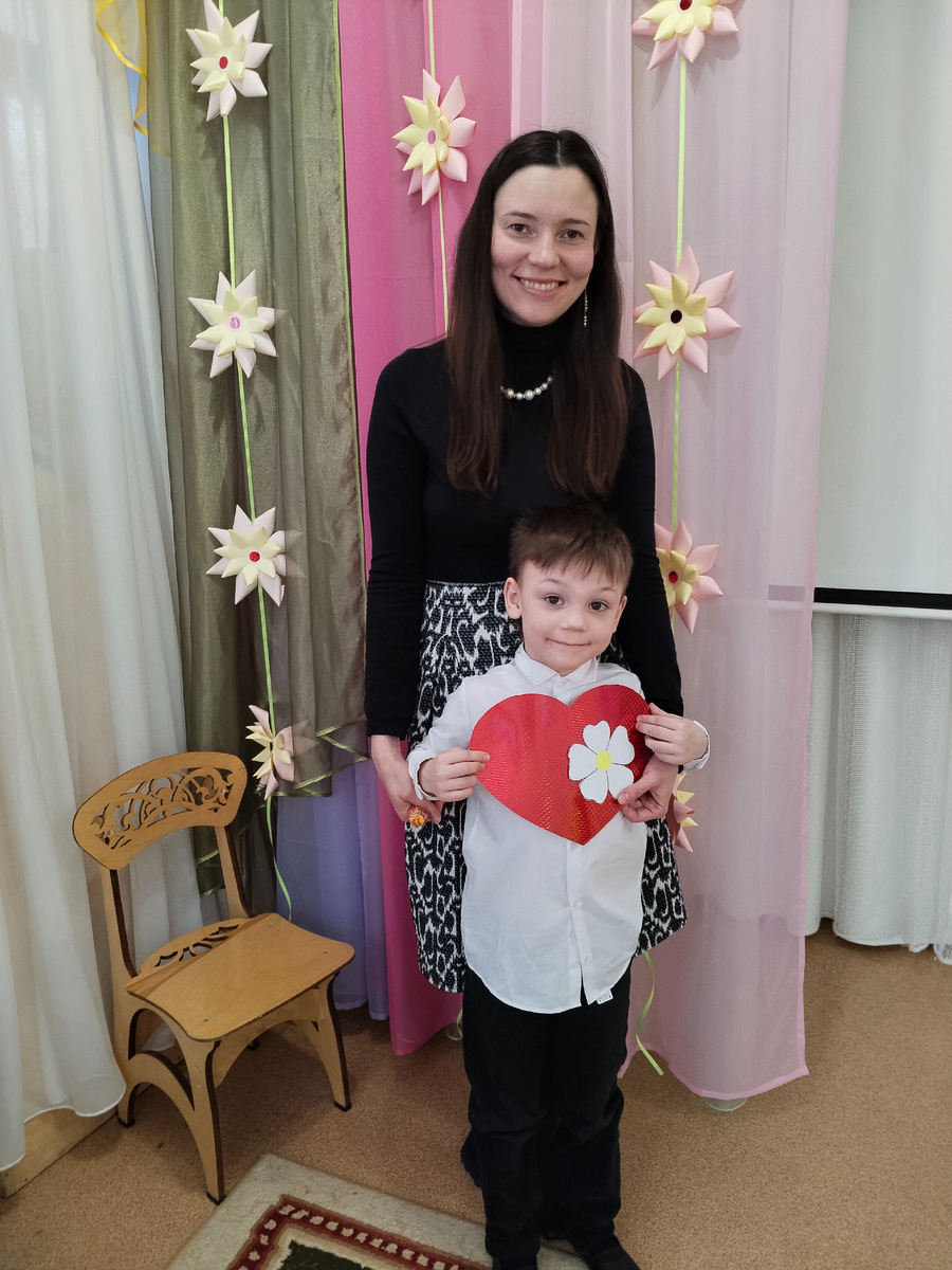 Последний утренник к 8 марта у Пети