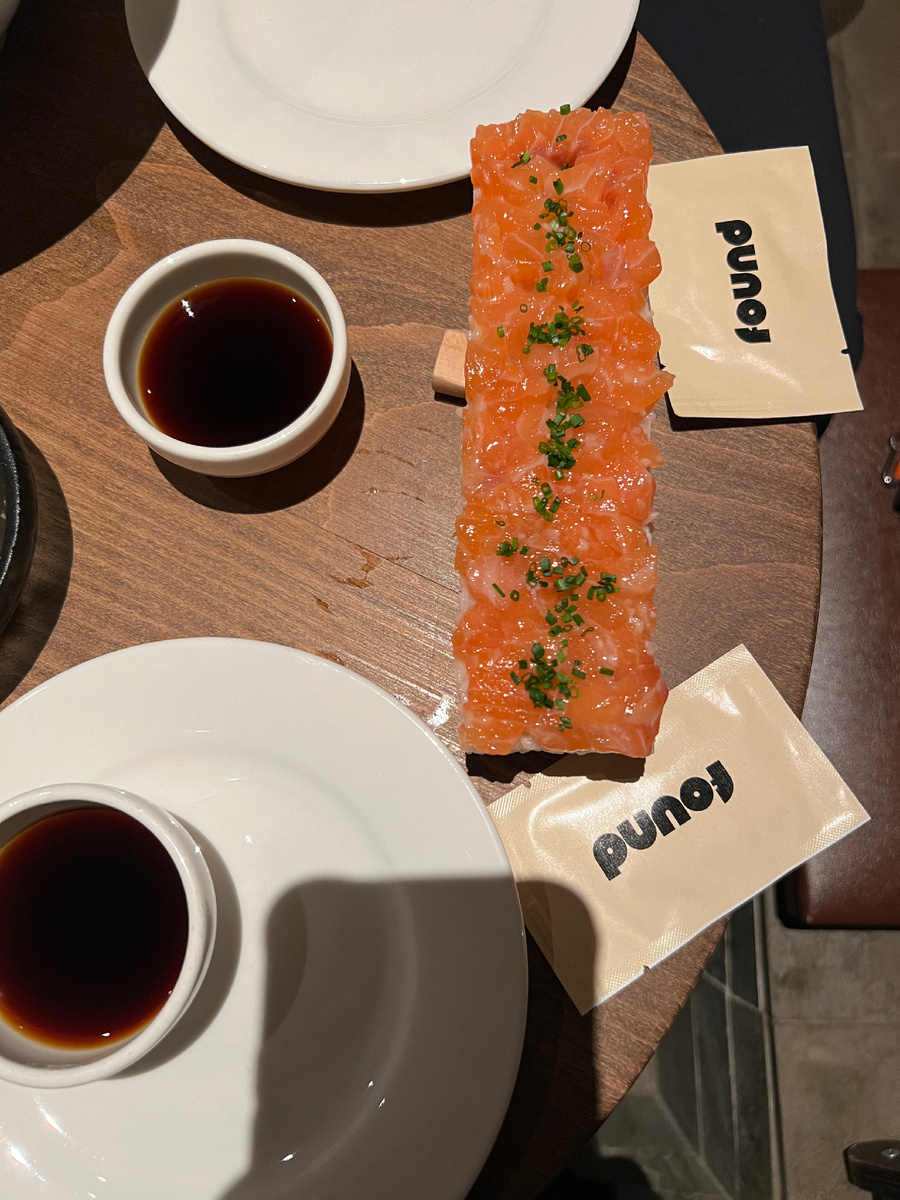 ОСИДЗУСИ С ЛОСОСЕМ 1500₽