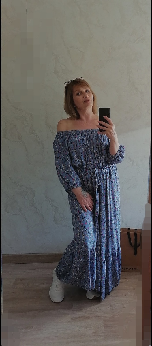 С праздником нас, девчули мои дорогие!