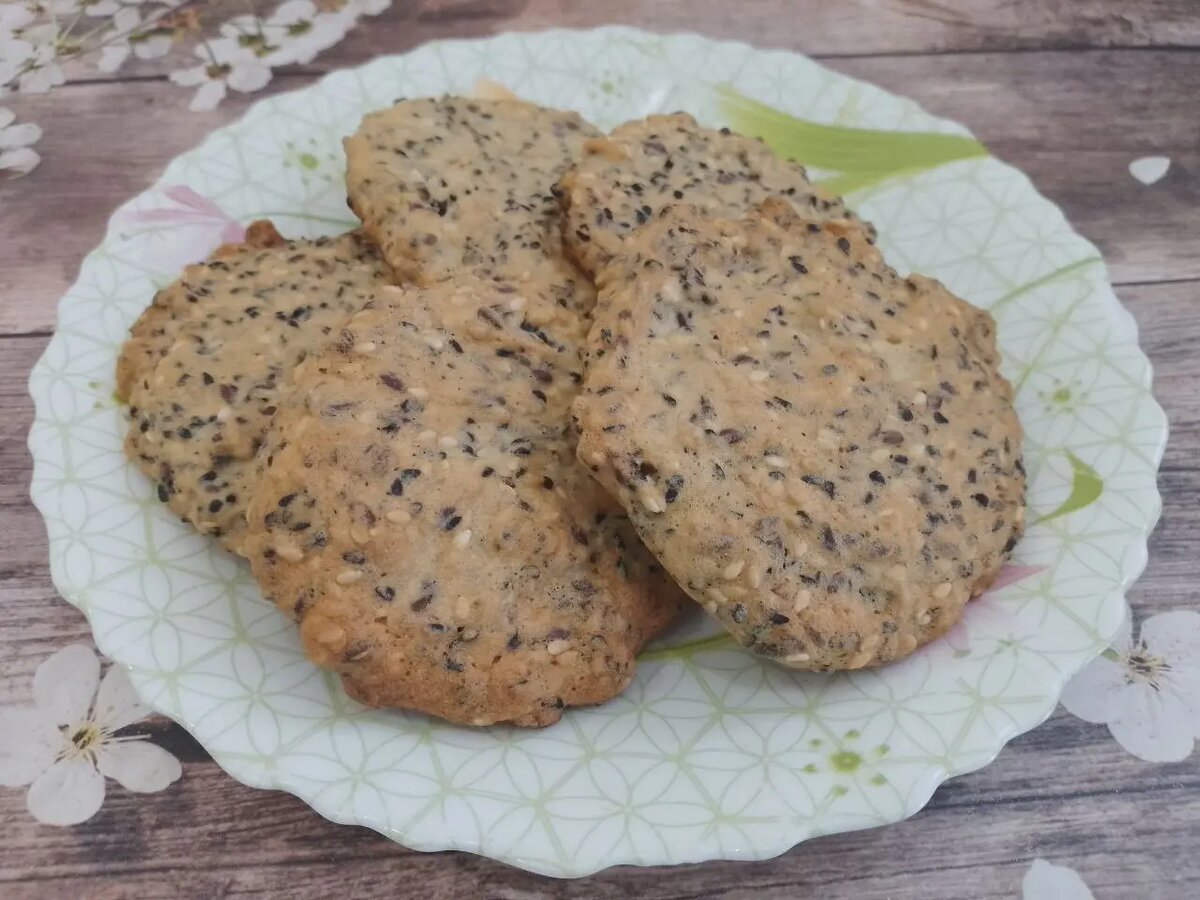 Печенье белковое с семенами льна и кунжута