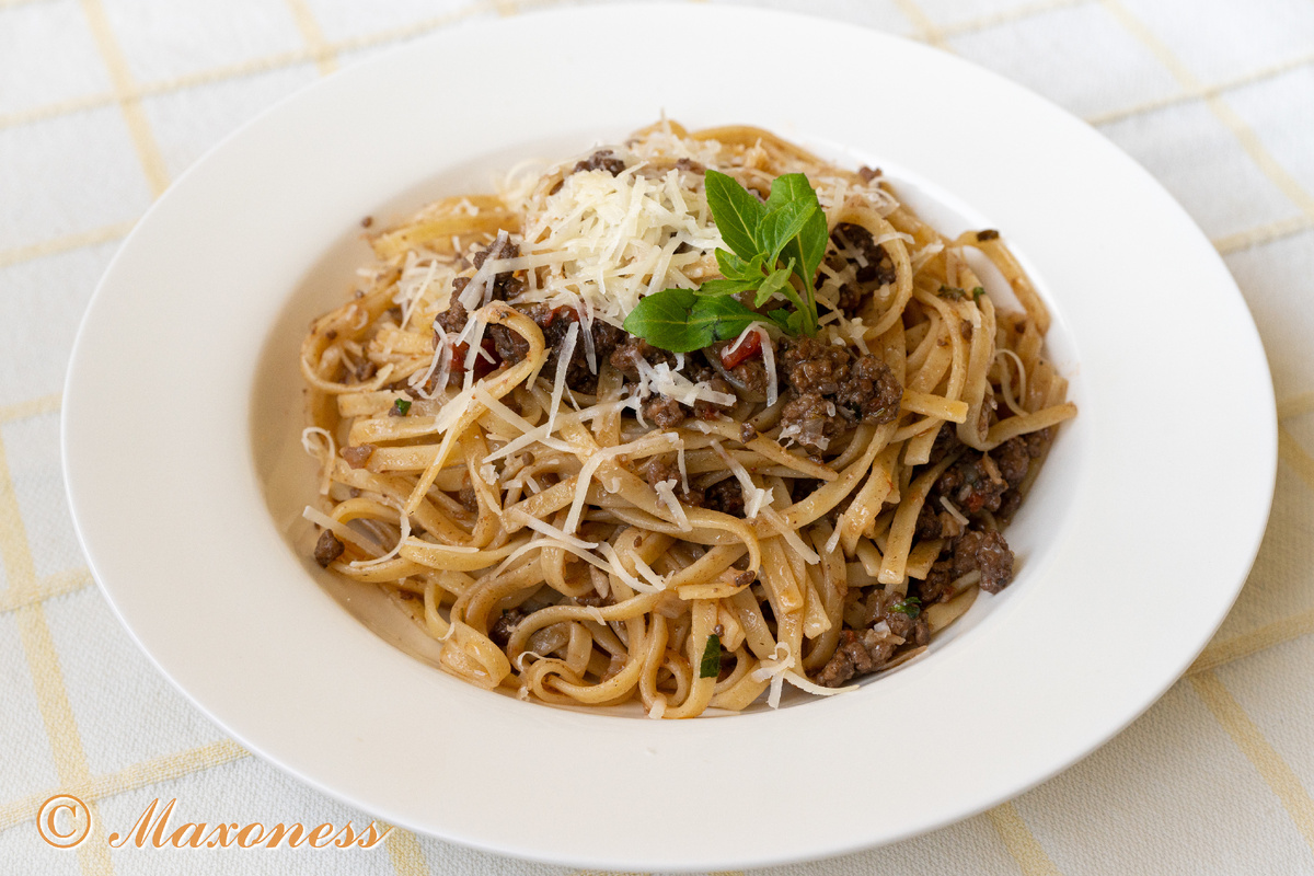 Фетучини с соусом болоньезе. Итальянская кухня