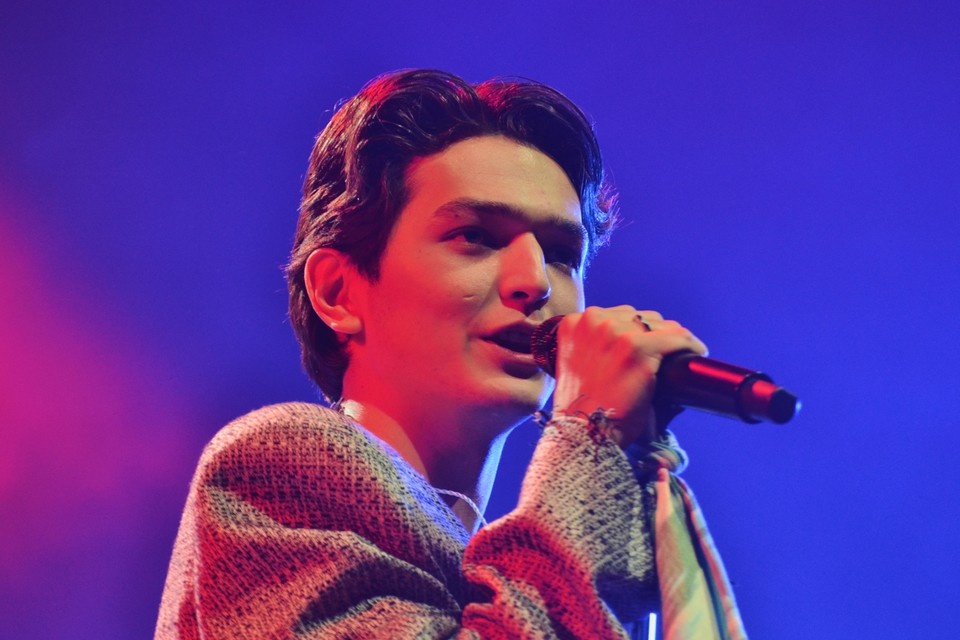    22-летний певец устроил атмосферное выступление в VK STADIUM вечером 7 марта. Фото: Екатерина Литвинова