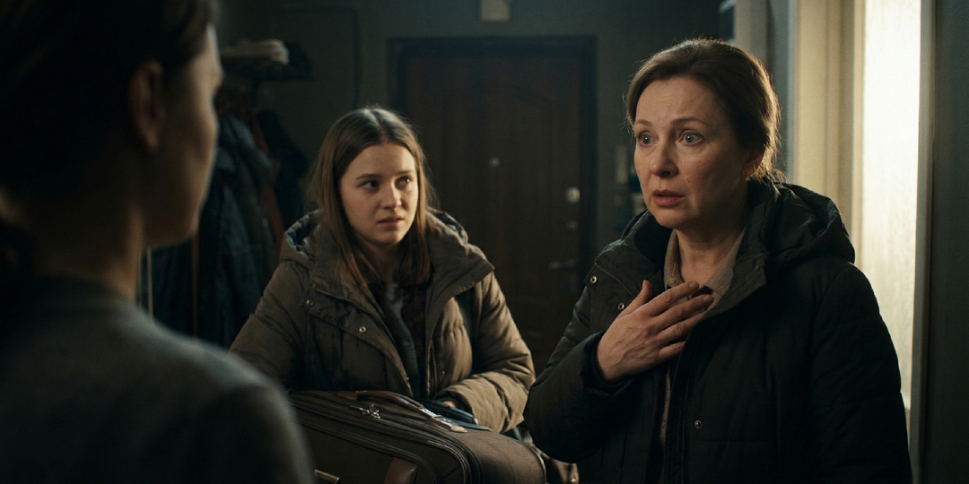 Сестра мужа привезла троих детей утром 8 Марта: «С праздником! Посиди с ними у себя, а мы с мужем в ресторан, я же тоже женщина»