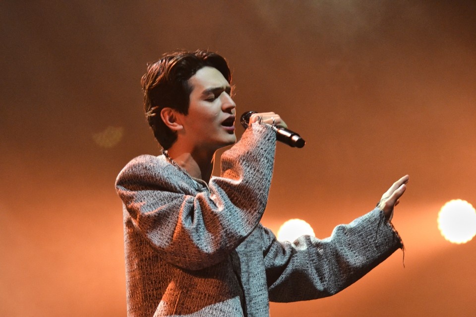    22-летний певец Акмаль Ходжаниязов выступил с большим концертом. Фото: Екатерина Литвинова