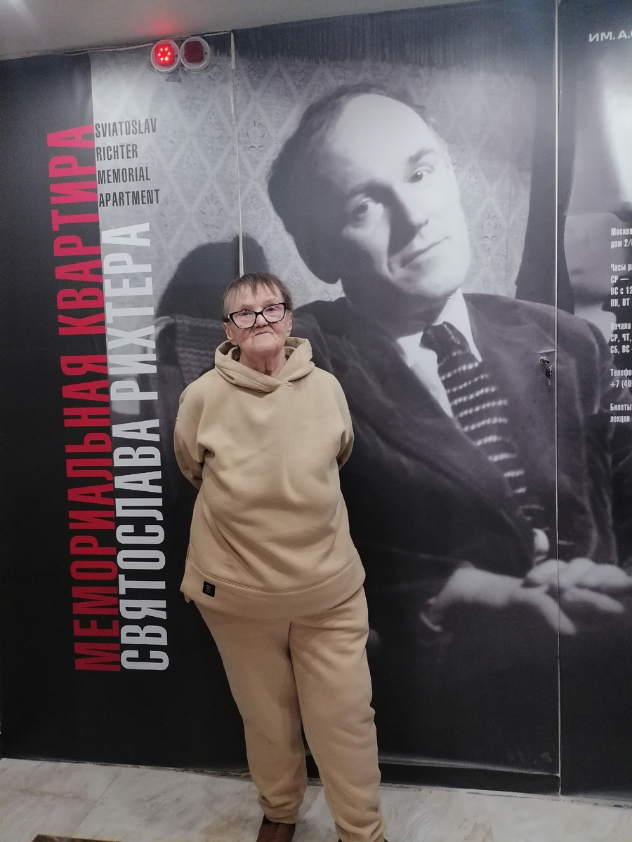 А вот его музей-квартира мне очень понравилась, она далека от вкусов мещанья