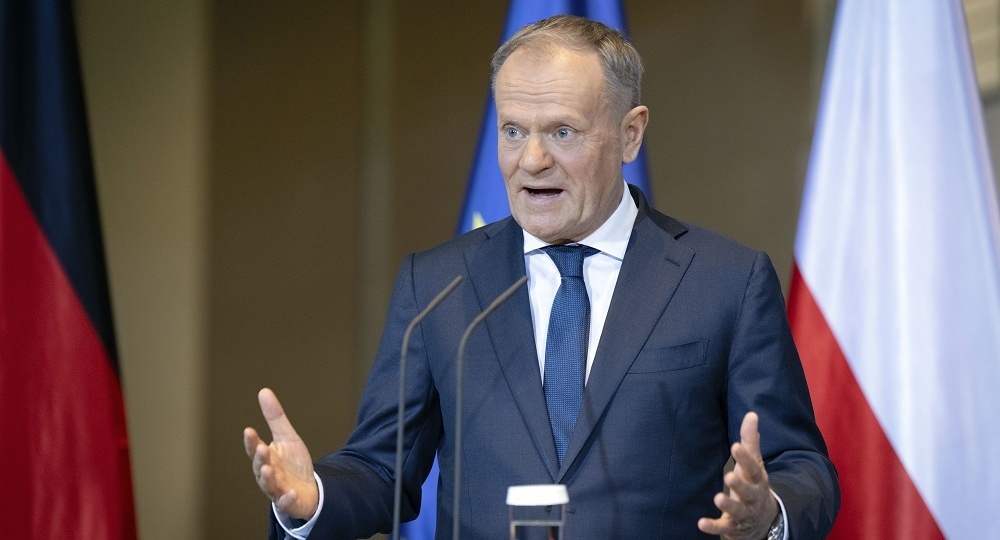 Премьер Польши недоволен планами США смягчить санкции на нефть из России