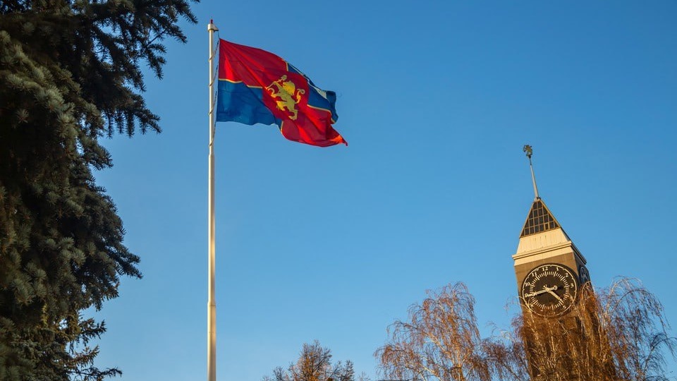 🎶 Главные часы Красноярска сменили мелодию в честь 8 Марта