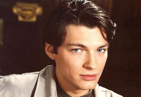    Даниил Страхов: от барона Корфа до «кроличьей норы»