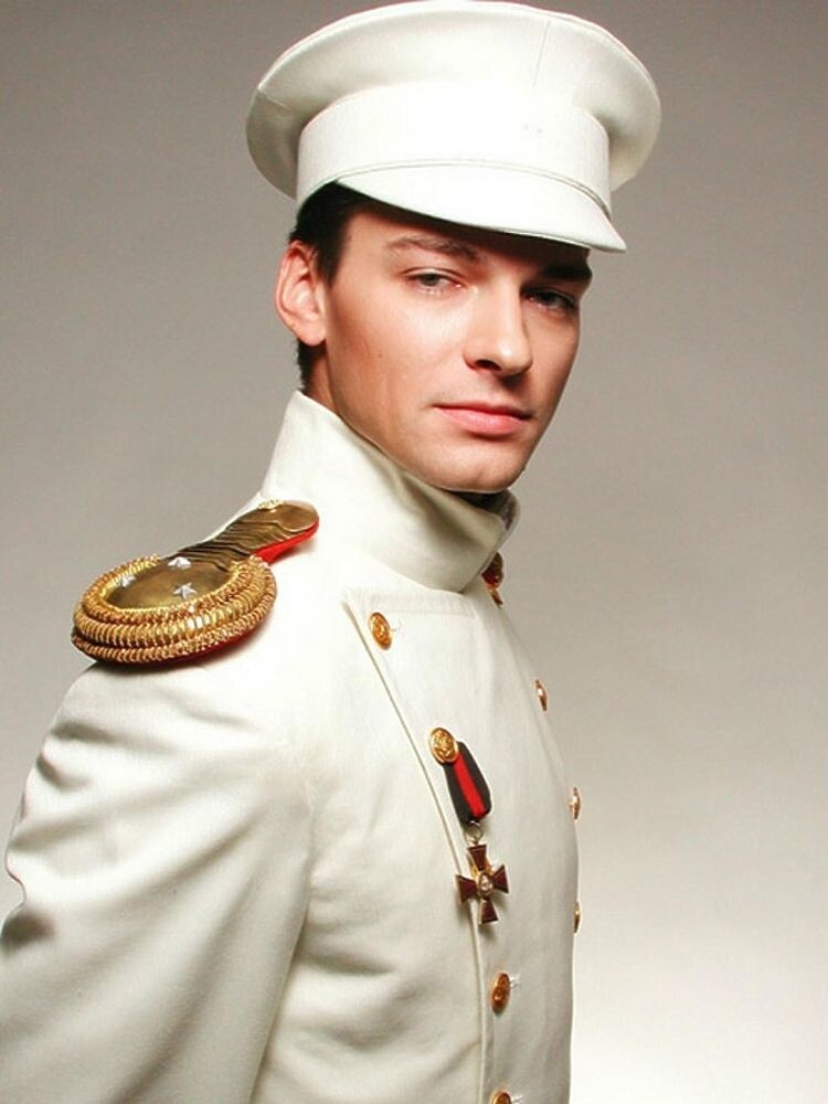    Роль барона Корфа принесла актеру всенародную любовь