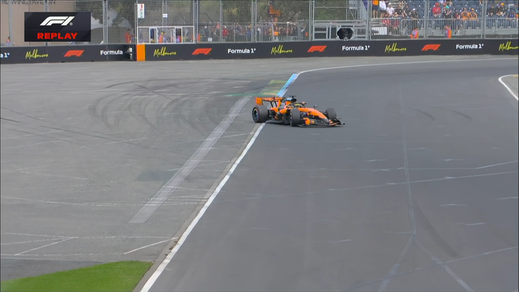 Авария Оскара Пиастри перед стартом Гран При АвстралииФото: F1  📷
