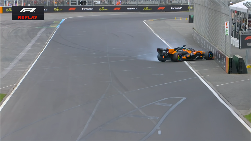 Авария Оскара Пиастри перед стартом Гран При АвстралииФото: F1  📷
