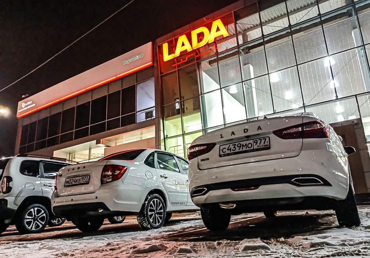 Даже при наличии самых дешевых моделей на российском рынке АвтоВАЗ потерял долю в объеме продаж за первые месяцы 2026 года