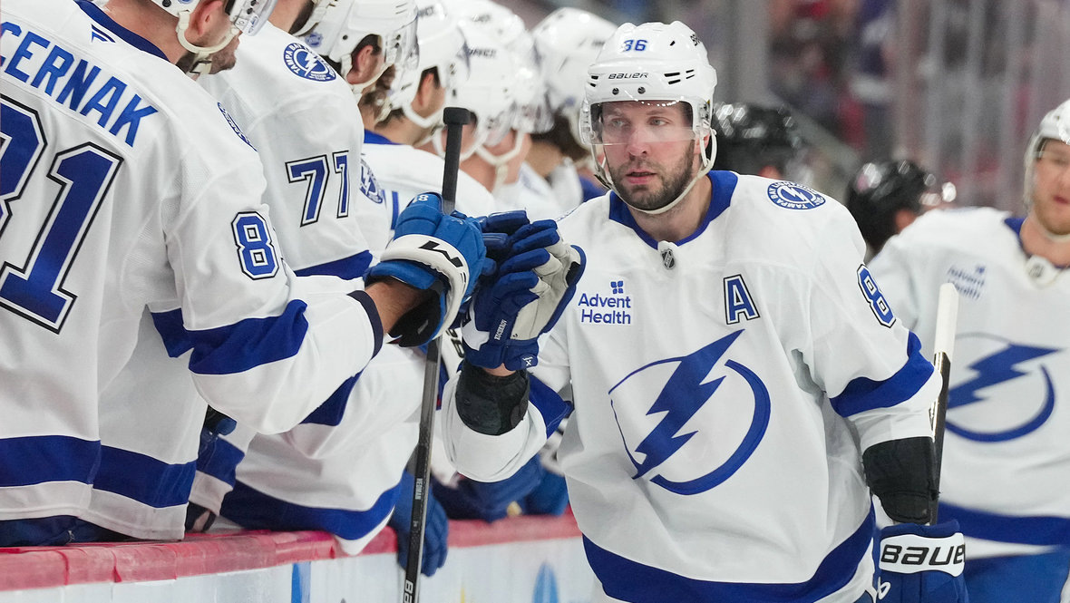    Никита Кучеров набрал 100 очков в сезоне-2025/26.Imagn Images USA Today Sports