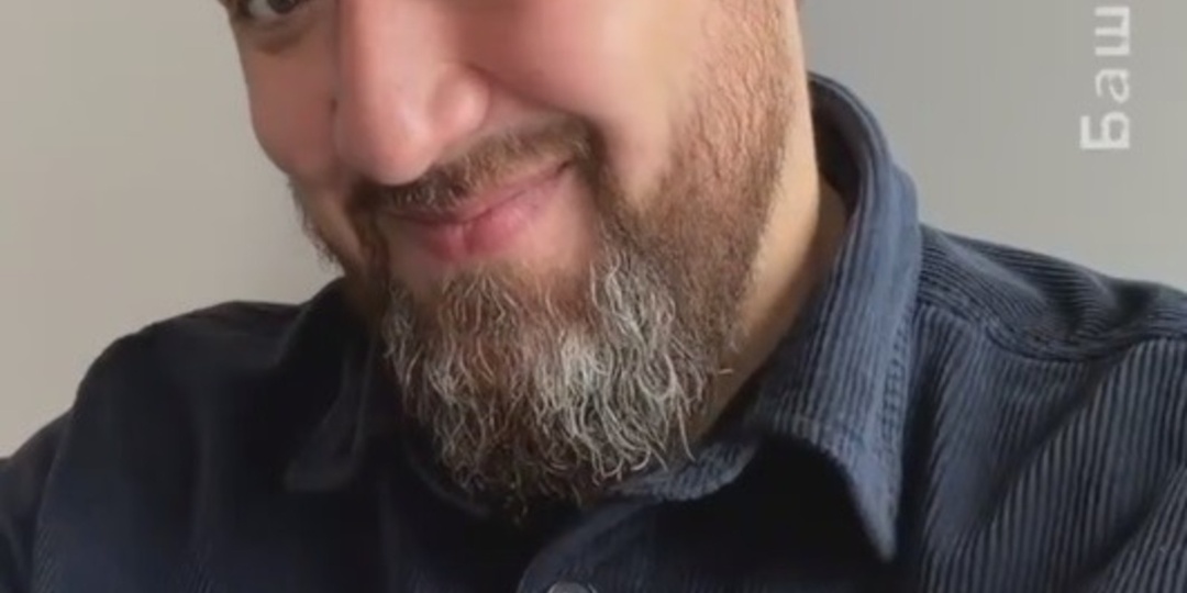 Как поздравить женщин по-особенному? Лидер группы Ay Yola делится секретом