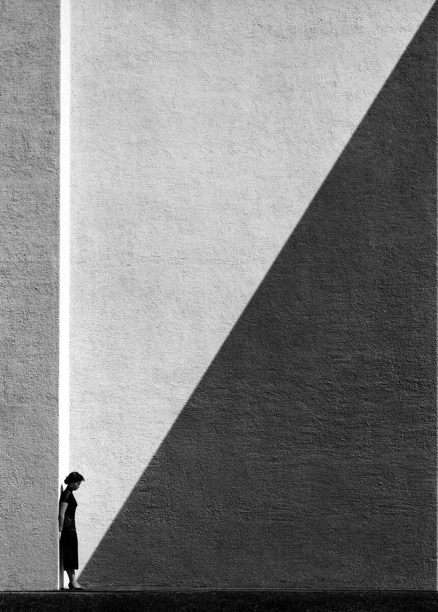Fan Ho ─ Approaching Shadow, 1954