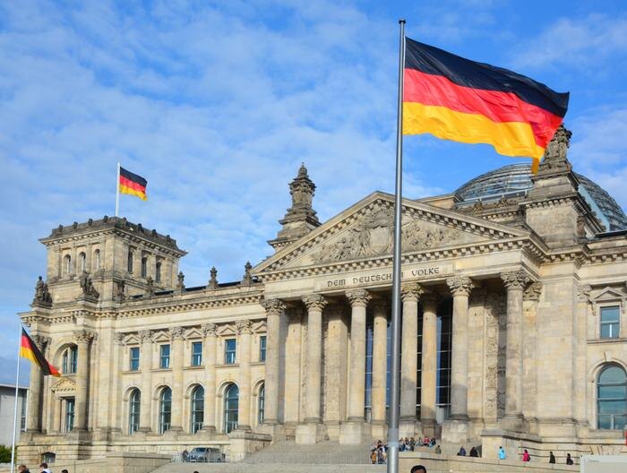 Обложка © Shutterstock / FOTODOM / meunierd