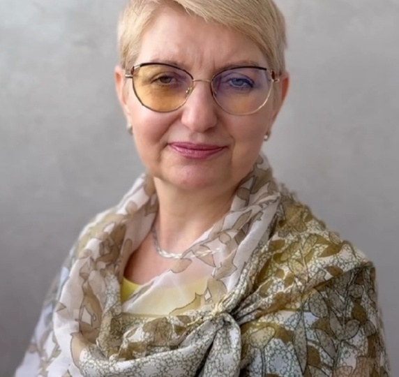 «Вы сошли с ума?»: почему в 55 лет я бросила успешную карьеру и ушла в онлайн