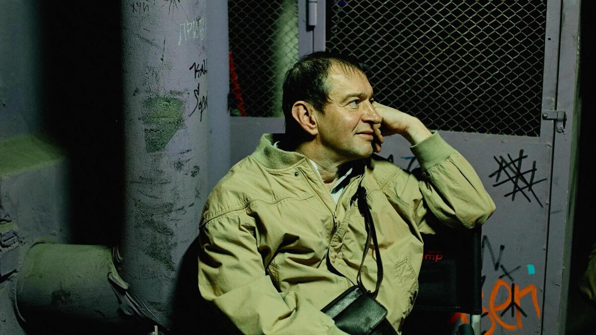 Константин Хабенский в роли Юры // "Здесь был Юра"