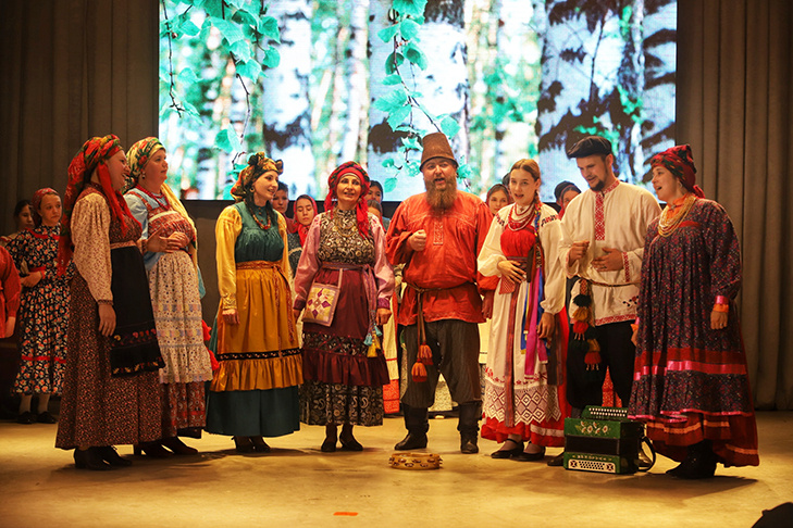 Эксперт из Новосибирска раскрыла секрет «бабушкиных» голосов в народных песнях