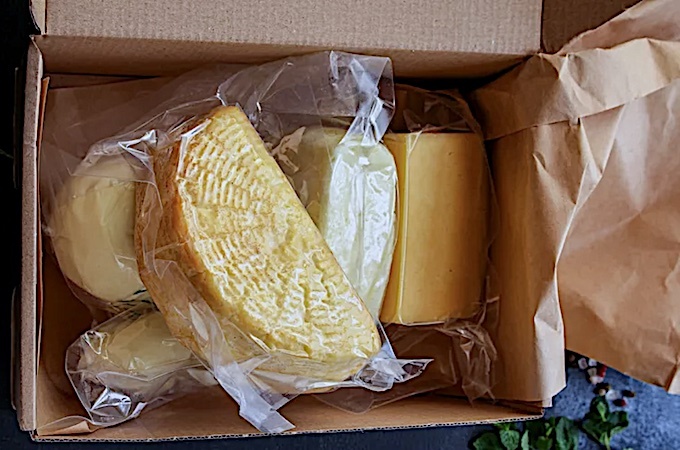 Как хранить сыр 