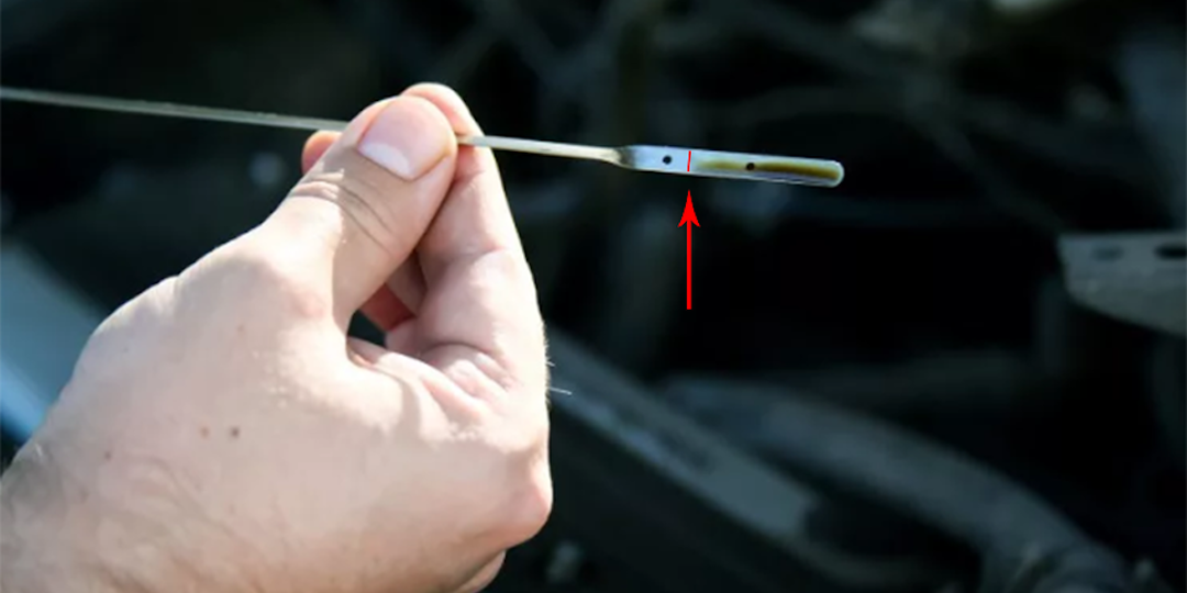 Ошибка, которую допускают 90% водителей: проверяю масло «на холодную» и попадаю впросак